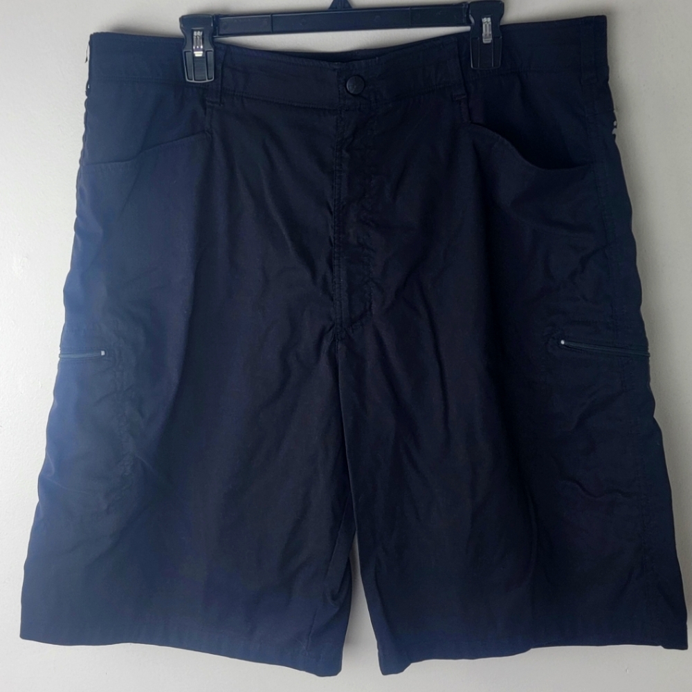 Wrangler Mens Black Cargo Shorts Size 40 Nylon Elastic Waist Outdoor Hiking